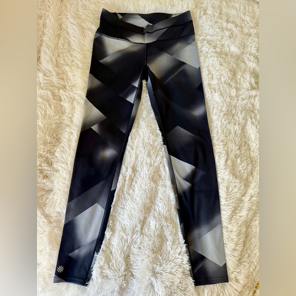 ATHLETA Sonar Tight Magnetic Black Gray Geometric Print Leggings Small Women’s - Picture 1 of 6